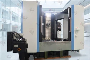 เครื่องแมชชีนนิ่งเซนเตอร์แนวนอน